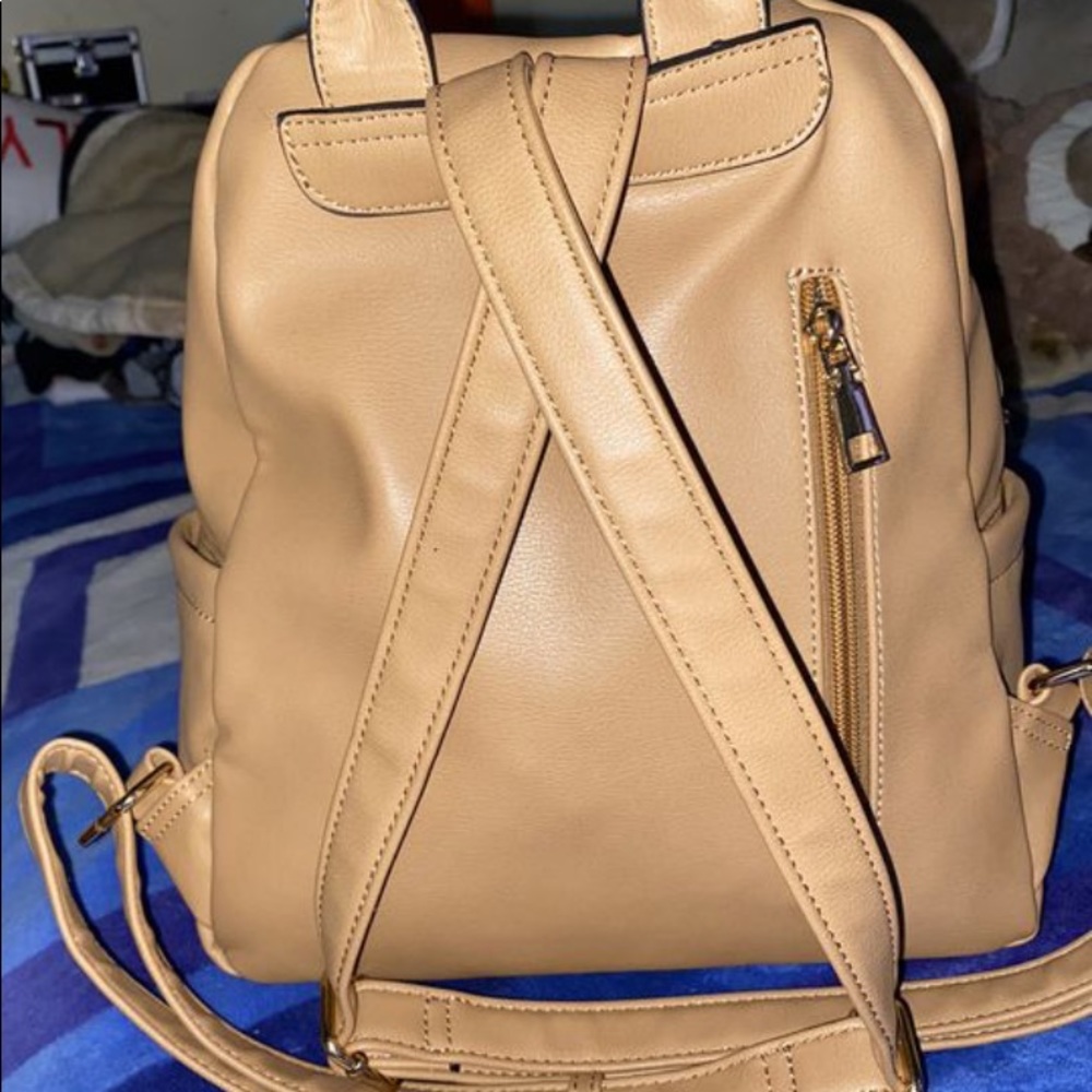 Backpack - Picture 2 of 3